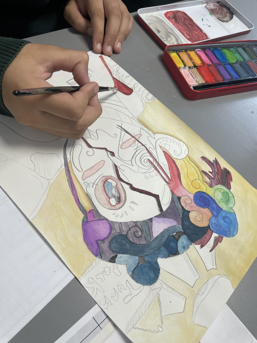 ewokinterm's tweet photo. This week, year 8 @BrookMeadAcad art scholars have been continuing their portrait journey by looking at the art of Pablo Picasso and Cubism. #art #education https://t.co/r5SxSZtl4p