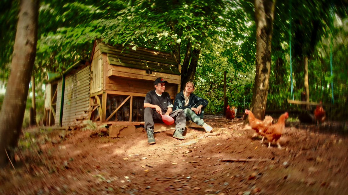 “We were chatting about music and the future and when I played my demo of Gumbri, I joked that it might be a track he’d want to feature on. A few bars into the song, he looked at me and said 'yeah, ok!'" <a href="/KaktusEinarsson/">KaktusEinarsson</a> on his new song Gumbri feat. <a href="/Damonalbarn/">Damon Albarn</a> (out now)