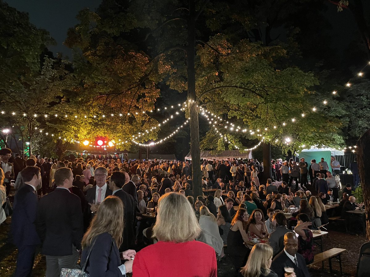 Lovely evening last night at <a href="/GermanyinUSA/">German Embassy Washington</a> to celebrate Day of German Unity 🇩🇪 Thank you <a href="/GermanAmbUSA/">Jens Hanefeld</a> for hosting! Bonus: my first night out as new mom!