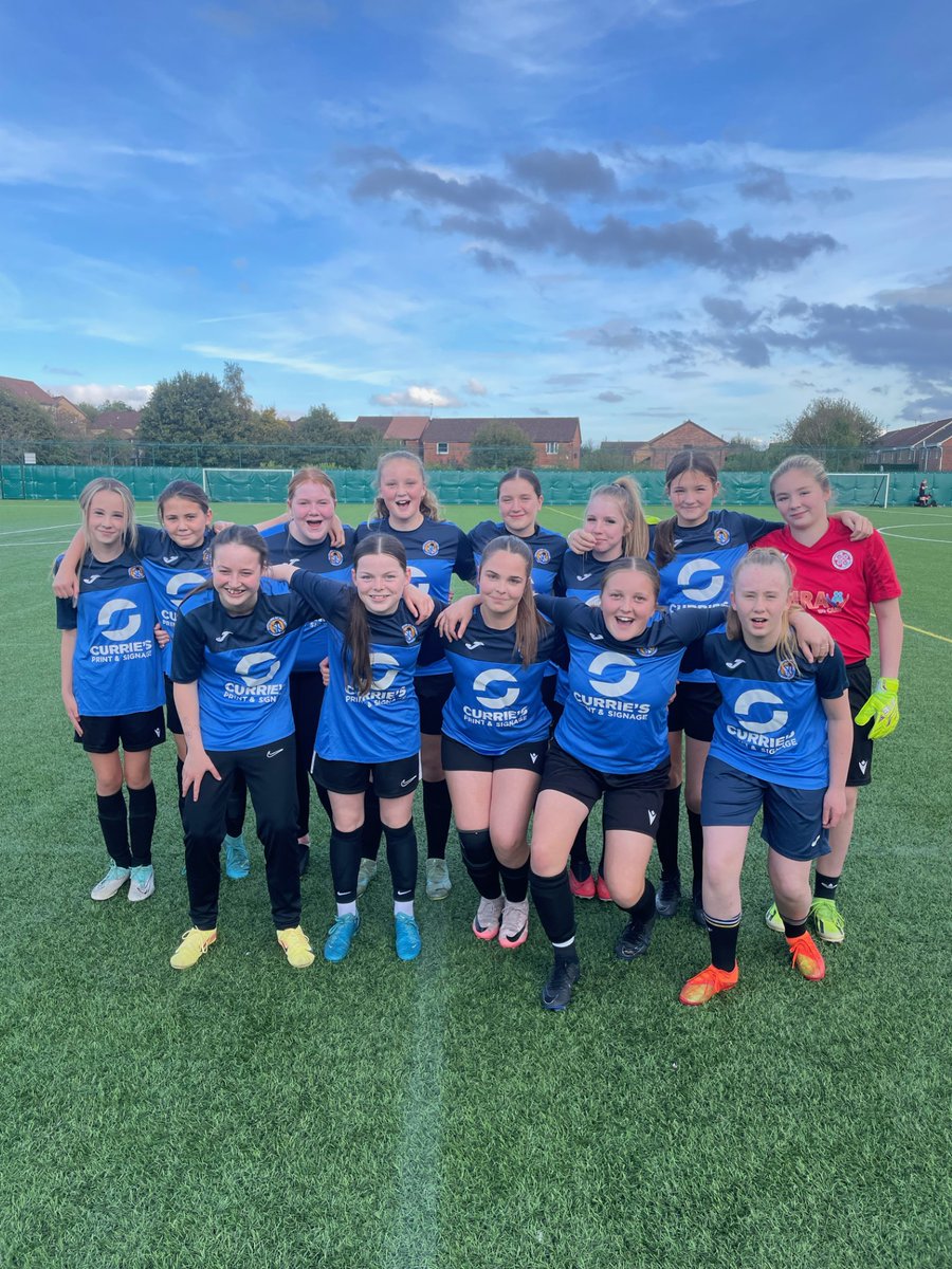 Broxburn Girls kicked off their season at home against St Margarets Academy in the u15 league. Half-time score Broxburn 2-1 St Margarets, full-time score Broxburn 11-2 St Margarets.

Goalscorers:

CH ⚽️⚽️⚽️⚽️
RM⚽️⚽️
AM⚽️⚽️
OG⚽️
KH⚽️
AS⚽️

Well done girls!!