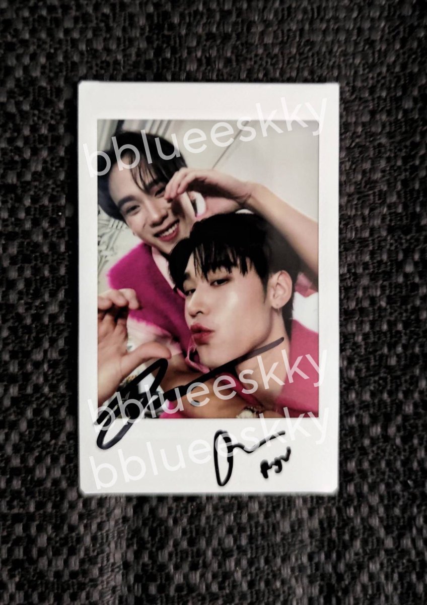 bblueeskky's tweet image. ได้รับโพลาลอยด์ริวจาว่าแล้ววว❤️ น่ารักกุ้กกิ้กสมเป็นคู่จิ้นสุดฮอต!😝🫶🏻🫶🏻 

ขอบคุณกิจกรรมดีๆจาก @Maybelline_TH ด้วยนะคะ โอกาสหน้าก็ขอฝากริวจาว่าไว้ในอ้อมอกอ้อมใจอีกนะคะ🥰🫶🏻 

@ryuptb @javabh28 
#ryuptb #javabh 
 #MaybellinexRyuJava