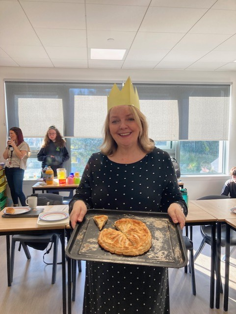 CedarbankSchool's tweet photo. We learned about the tradition of 'Galette de Roi' in bakery this morning- a French pastry with a lucky charm inside- and made one to join in the breakfast festivities with Madame C! The person who finds the 'charm' gets to wear a crown for the day! #languagesweek #creativity https://t.co/xymEisPAAS