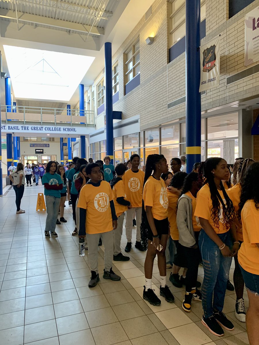 Mariko Mackasey (@ms_mackasey) on Twitter photo Celebrating our Class of 2028 today❗️
<a href="/TCDSB/">Toronto Catholic District School Board</a> SBC’s Grade 9 Orientation is off to a great start 👏🏻
Thanks to the Orientation Committee for your support in organizing today☀️ Celebrating our Class of 2028 today❗️
<a href="/TCDSB/">Toronto Catholic District School Board</a> SBC’s Grade 9 Orientation is off to a great start 👏🏻
Thanks to the Orientation Committee for your support in organizing today☀️