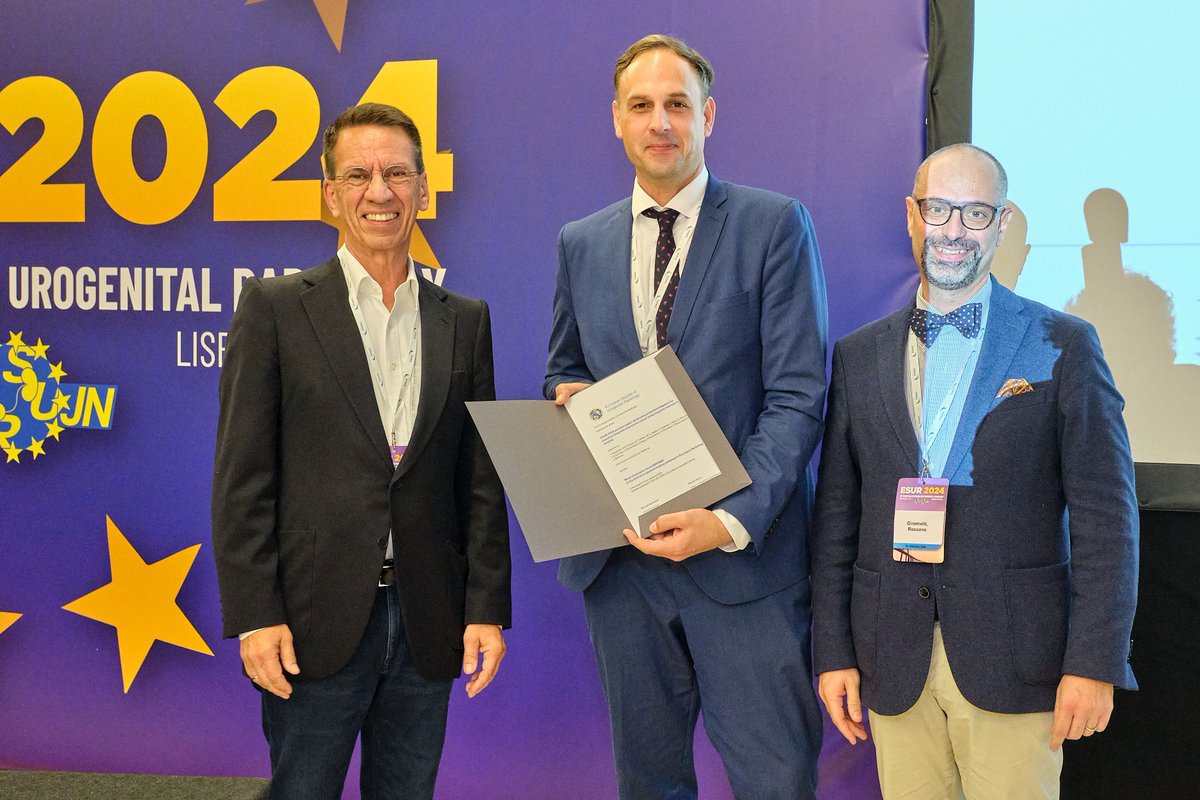 European Radiology (@eurradiology) on Twitter photo At the recent <a href="/EsurOffice/">European Society of Urogenital Radiology</a> Annual Meeting in Lisbon, Portugal 🇵🇹, the Top 3 Most Cited #EuropeanRadiology papers in the field of Urogenital Imaging were awarded.
🎉 Congratulations to the authors!
Have a look at these award-winning papers below:
🥇 buff.ly/4eF1JEy At the recent <a href="/EsurOffice/">European Society of Urogenital Radiology</a> Annual Meeting in Lisbon, Portugal 🇵🇹, the Top 3 Most Cited #EuropeanRadiology papers in the field of Urogenital Imaging were awarded.
🎉 Congratulations to the authors!
Have a look at these award-winning papers below:
🥇 buff.ly/4eF1JEy