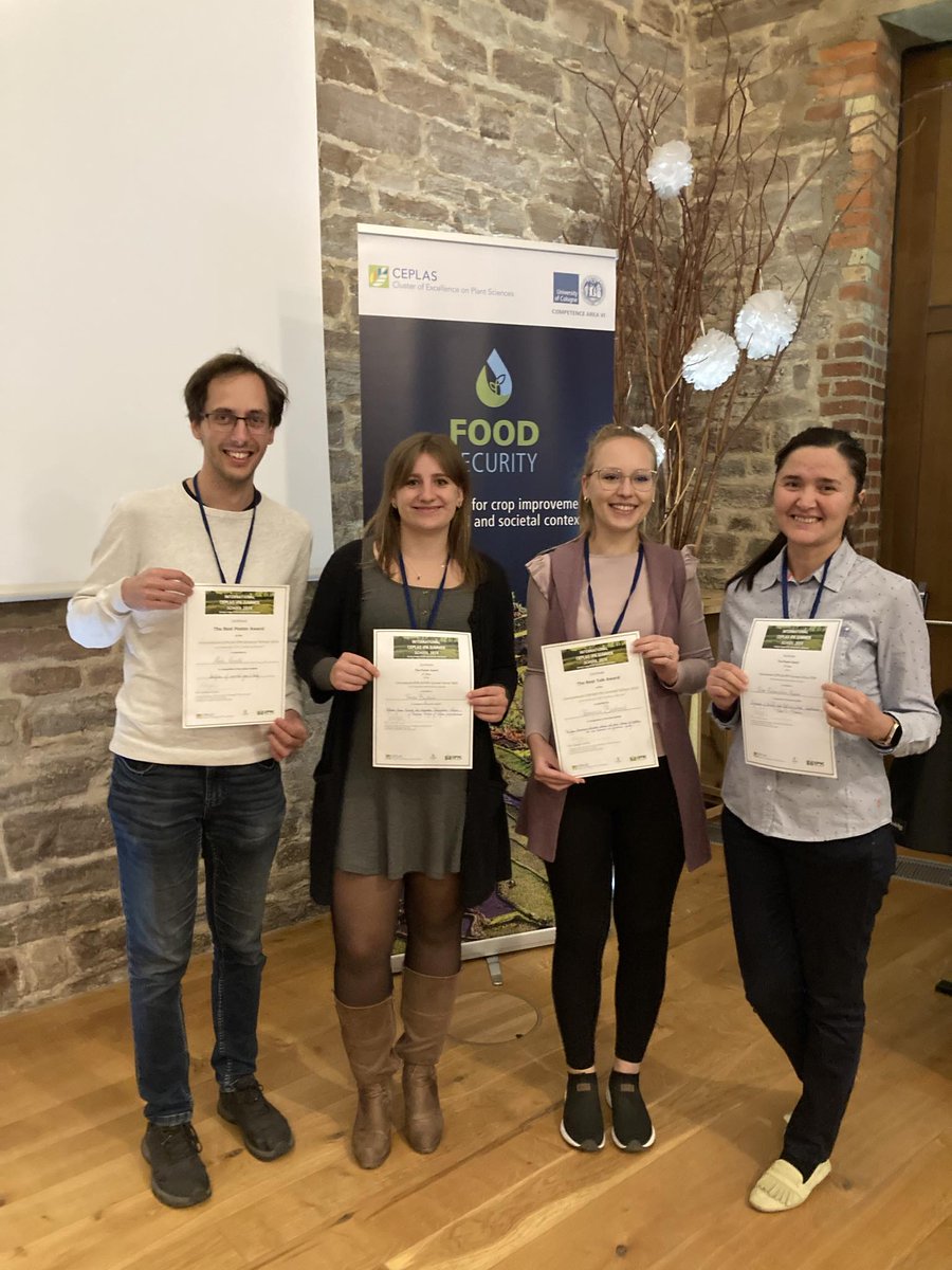 Plant B chromosome biology research group (IEB) (@bartos_group) on Twitter photo Congrats to our PhD student Tereza Bojdová & <a href="/BRezaeva/">Barno Rezaeva</a> for 2nd place in the poster section! 🙌 Shoutout to Martin Kovačik from <a href="/pecinka_grp/">Chromatin organization @pecinka-grp.bsky.social</a> for 1st place🏆! Thanks to all organizers for a great #CEPLAS_IPK_SummerSchool!
<a href="/ceplas_1/">CEPLAS</a> <a href="/LeibnizIPK/">Leibniz IPK</a> <a href="/FoodSecurityUoC/">Food Security</a> #TRANSPLANTBIO Congrats to our PhD student Tereza Bojdová & <a href="/BRezaeva/">Barno Rezaeva</a> for 2nd place in the poster section! 🙌 Shoutout to Martin Kovačik from <a href="/pecinka_grp/">Chromatin organization @pecinka-grp.bsky.social</a> for 1st place🏆! Thanks to all organizers for a great #CEPLAS_IPK_SummerSchool!
<a href="/ceplas_1/">CEPLAS</a> <a href="/LeibnizIPK/">Leibniz IPK</a> <a href="/FoodSecurityUoC/">Food Security</a> #TRANSPLANTBIO