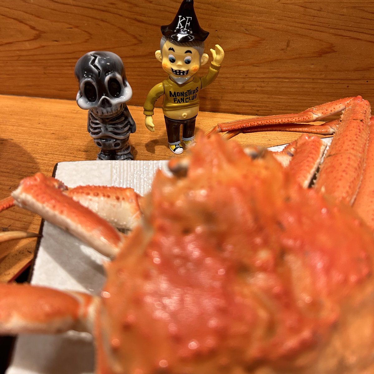 7mi_apple's tweet photo. 初物🦀
甲羅酒うまうま〜🦀
気分は金曜🦀
#カゲマルデザイン #ソフビ
#kagemarudesigns #sofvi
#monstersfanclub #sofbi
#littlechopdesigh #ヘッドロック
#headlockstudio #knuckle331
#knuckle2002 #knucklekun
#名古屋 #豊橋 #愛知 #nagoya https://t.co/uhIiDvquTX