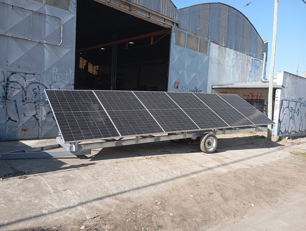 Solartanenergia's tweet photo. ♻️CARRO SOLAR☀️
Nuevo carro solar con 6 paneles de 600w, 8 baterías de ciclo profundo 12v 275a y un Inversor 48v 5000w. 
Se va a usar para abastecer casillas en un campamento de cosecha!

📱2494053322
Consultanos! Presupuesto sin cargo. https://t.co/i2UfNFcHF2