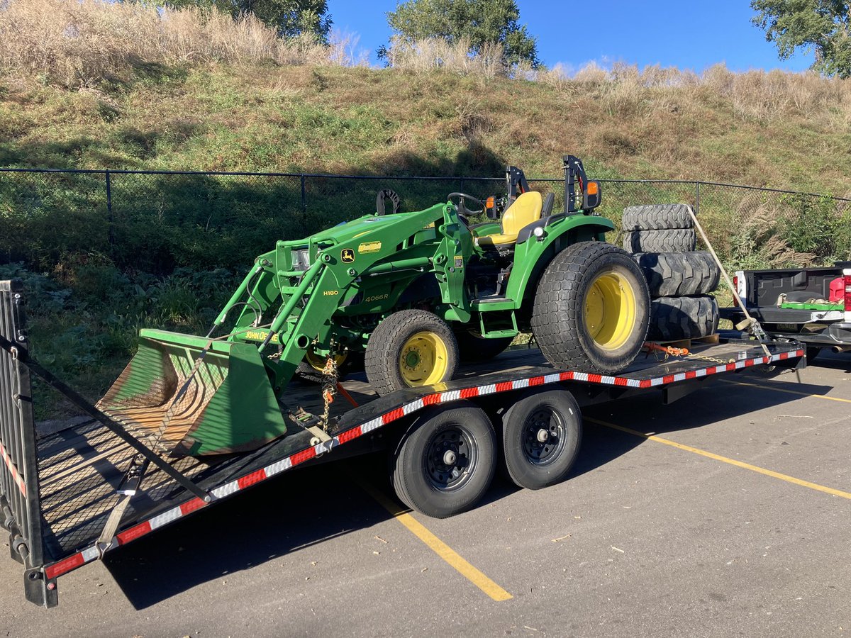 benjohnsoninwi's tweet photo. Back from Paris and right back to the grind! Big thanks to @RoscoShaf44 and @LoggersTrail for the continued business. New, or used, we have you covered! #ClearFirstChoice @JohnDeere @vanwall https://t.co/nxWtg0V1jO