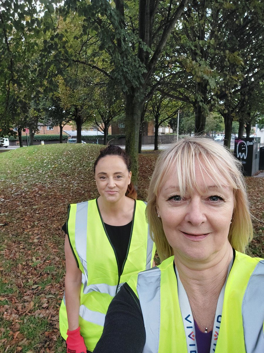 Jan_Waterman1's tweet photo. Litter pick - even in the rain we cleaned the Landport Portsmouth area, working with Eon, Enableability Volunteers with @wearevividhomes https://t.co/clTRhzLNnZ