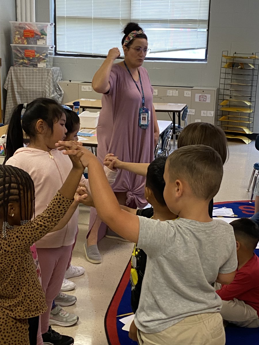 Great kindergarten math instruction happening at SPS! Students are making sense of numbers and acting out math problems. <a href="/SmyrnaPrimary/">Smyrna Primary</a>