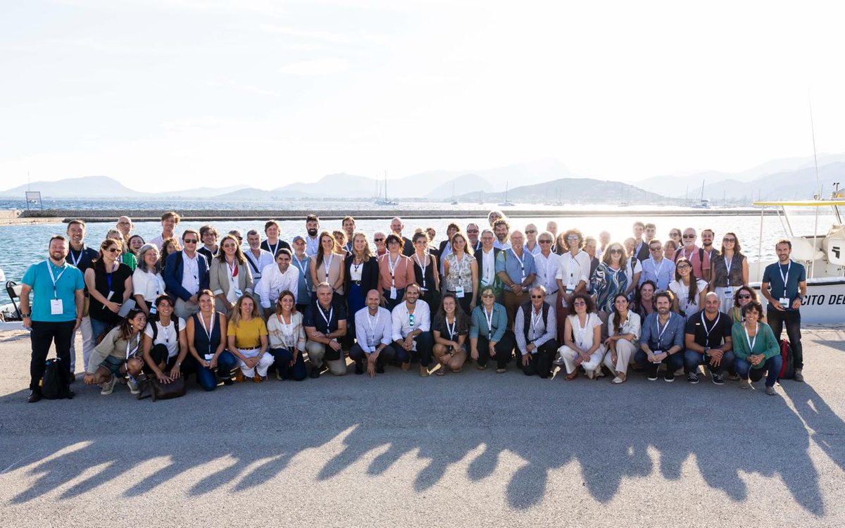Redeia (@redeiacorp) on Twitter photo Muchas gracias a los 30 ponentes y 100 asistentes a nuestro #SeminarioCientificoBosquemarino
Durante dos días en el aeródromo militar de <a href="/EjercitoAire/">Ejército del Aire y del Espacio</a> de Pollença (Mallorca) hemos reflexionado sobre el estado de los hábitat marinos y hemos conocido propuestas innovadoras para Muchas gracias a los 30 ponentes y 100 asistentes a nuestro #SeminarioCientificoBosquemarino
Durante dos días en el aeródromo militar de <a href="/EjercitoAire/">Ejército del Aire y del Espacio</a> de Pollença (Mallorca) hemos reflexionado sobre el estado de los hábitat marinos y hemos conocido propuestas innovadoras para