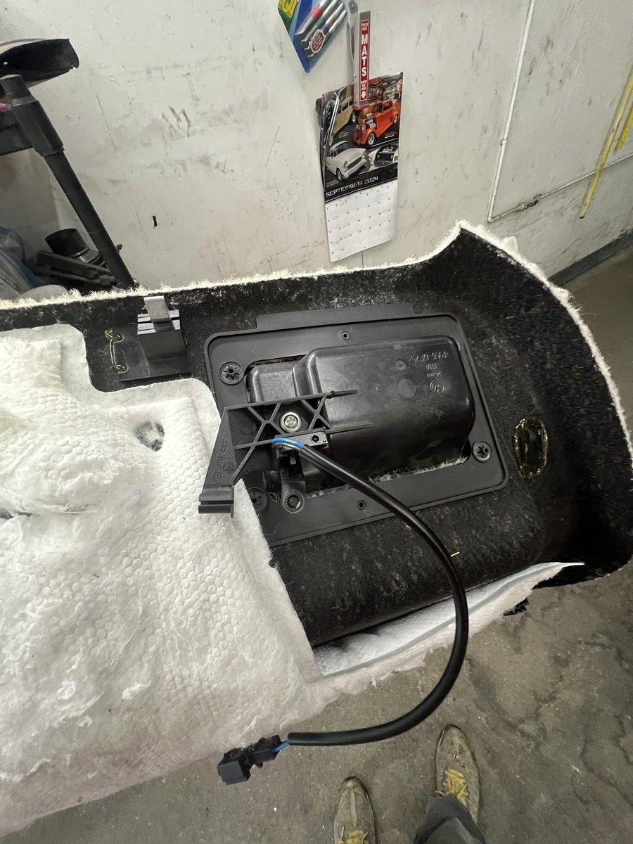 jackrobison's tweet image. Spot the critical design flaw in this 2013 Bentley continental emergency trunk release.