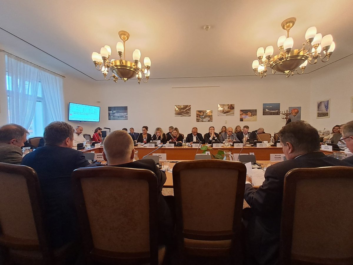 Druhé dějství, stejná story.

Michálek opět předložil návrh, který by posílil vymahatelnost střetu zájmů ve vztahu k veřejným zakázkám.

Proti tomuto návrhu vždy tvrdě bojoval Andrej Babiš a jeho ANO.

A opět ho zařízla široká koalice poslanců ANO, ODS, STAN, KDU-ČSL a SPD /1