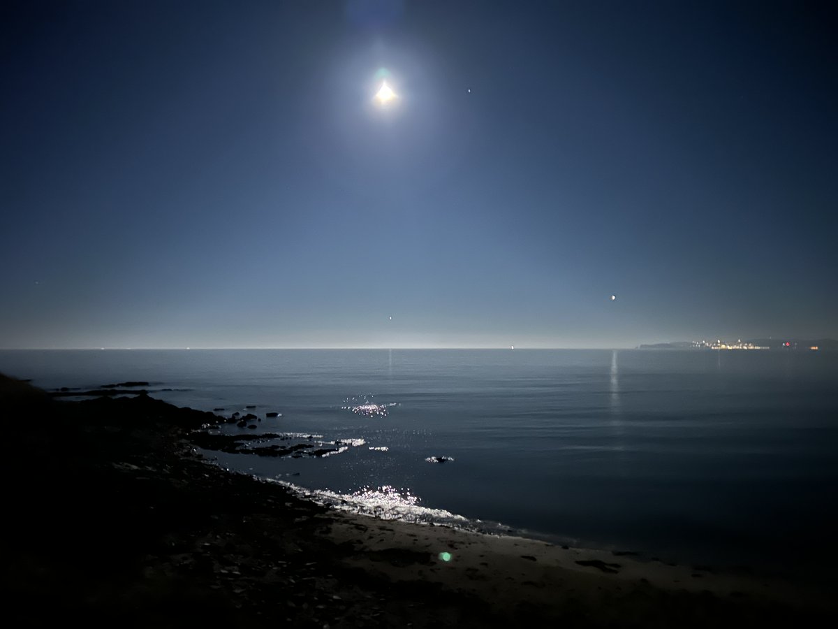 PositiveHealthG's tweet photo. What a fabulous full moon Circle we had on the 17th of September. Grandmother Moon and the Mother Nature showed up for us in all their beauty and softness and the group that was meant to come together on the night surely did. So special  📷📷📷 https://t.co/UGEY3FPws8