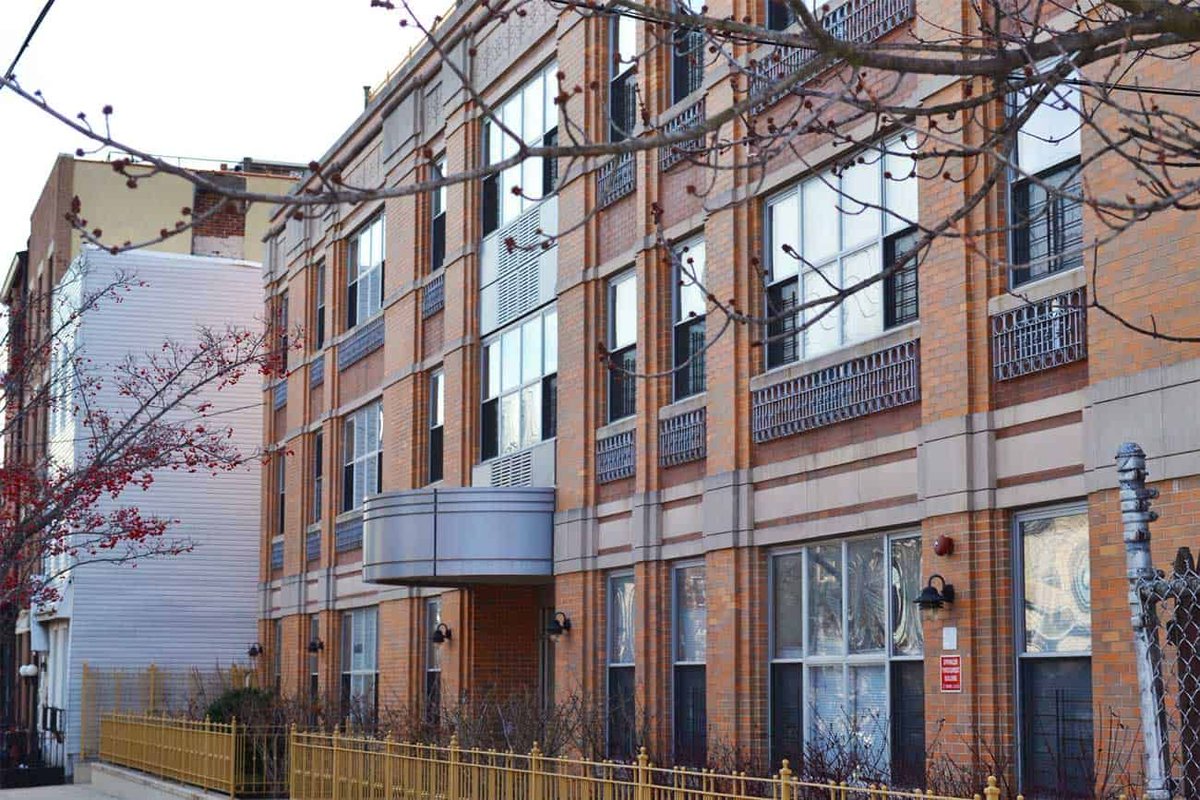 windowfixinc's tweet image. WindowFix corrected a faulty window installation in Red Hook affecting 200 windows. Learn more:
buff.ly/3KJTURK 
#windowfix #nyc #Brooklyn #windowrepair #windowreplacement #windowinstallation #doors #glassdoors #doorinstallation #doorrepair #doorreplacement