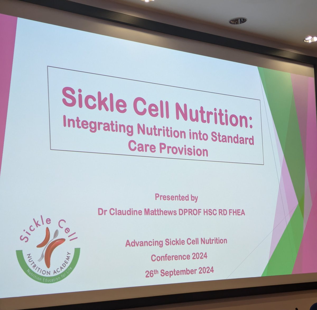 SusanPriceRD's tweet photo. And now listening to #Dietitian @CMsickleNUTRI discussing the nutritional impact of the clinical features in sickle cell disorder.
#SCNA
@CMsickleNUTRI
@SickleCellUK https://t.co/ryrDyKZB9m