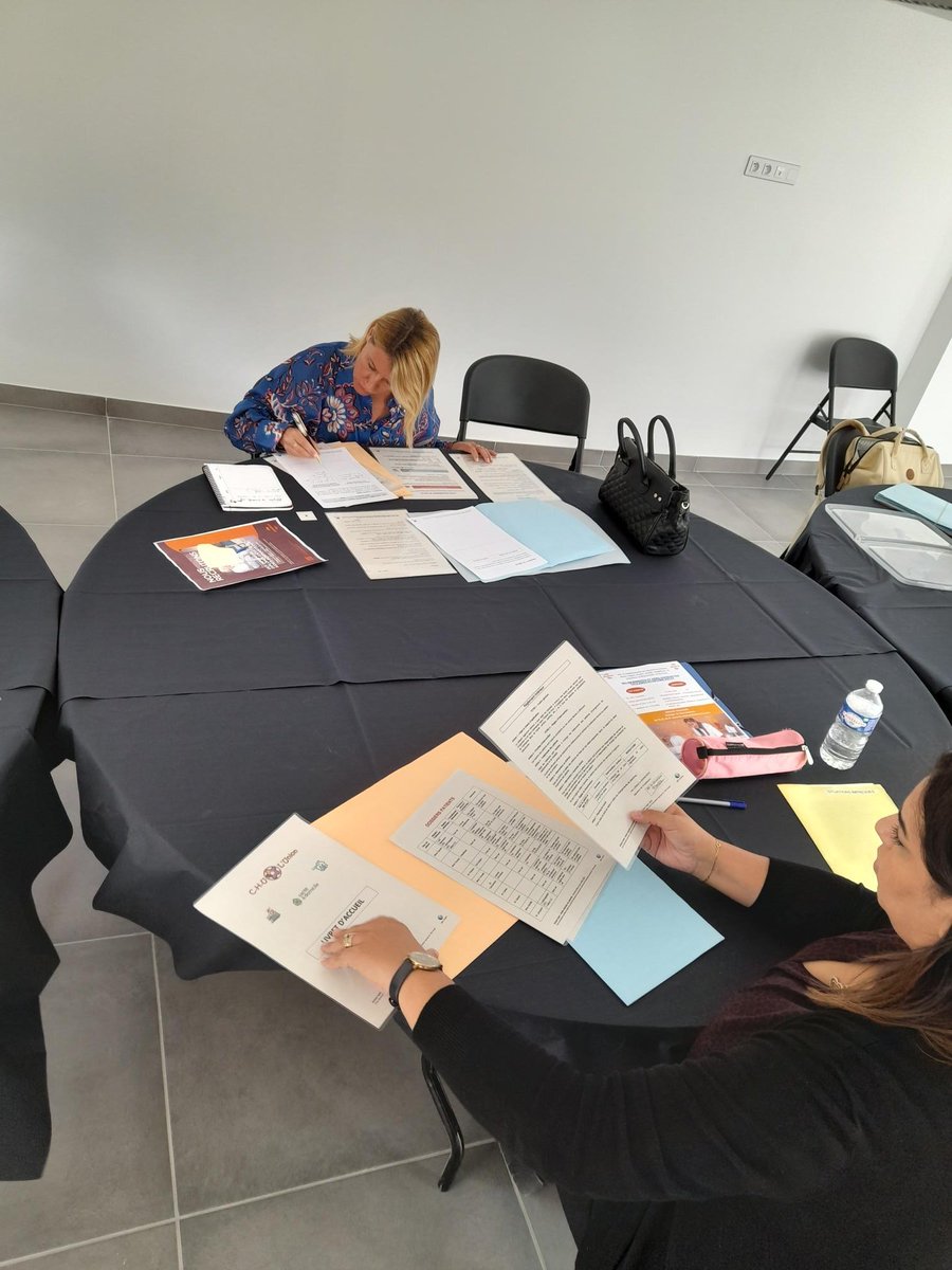 👨‍⚕️ Découverte des métiers de la #Santé pour les candidats, lors de l'atelier Détection de Potentiel animé par l'IFSI #Salondeprovence et les Jardins de la Crau @villeMiramas, en partenariat avec #FranceTravail.

Tout savoir sur la #detectiondeprotentiel ➡️ francetravail.org/regions/proven…