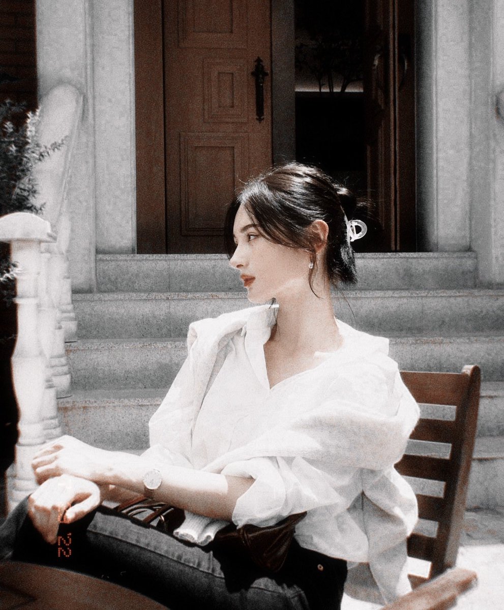 ⠀⠀
͏͏

͏͏
﹫𝐤𝐚𝐫𝐦𝐚_𝐯 posted.  
 Location Unknown.

When in Asti. 🍂 Thanks for having me again. Ci vediamo, lovebirds. We'll be back before you know it.