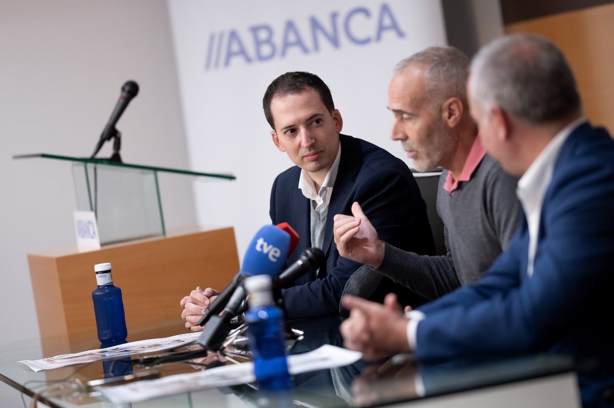ForosFID's tweet photo. 🎤 Hoy hemos tenido la rueda de prensa en @SomosABANCA con @alexcorretja74 , ¡y qué mejor manera de arrancar el FID que con una leyenda del deporte! 🙌
#FID2024 #AlexCorretja #SomosAbanca #DeporteYSuperación #NosVemosEnElFID https://t.co/hjZp96gzDB