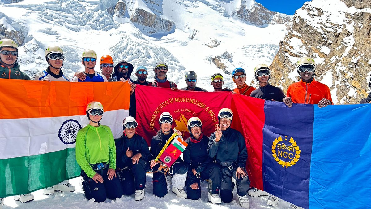 umc_ncc's tweet photo. Cpl Monika from University Maharani College, 1 Raj Girls BN NCC, Raj Dte., successfully summited Abi Gamin peak at 7,355 meters. She was one of the 11 cadets who successfully climbed the peak. We are extremely proud of her and extend best wishes on her journey to Mt. Everest https://t.co/LwJMDCGTMF