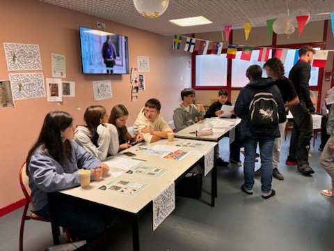 Forum de l #engagement au lycée D. Gay Bourganeuf.
Rencontre avec des jeunes enthousiastes et motivés pour s'engager dans leur établissement.👏
<a href="/aclimoges/">Académie de Limoges</a> 
<a href="/Dsden23/">DSDEN de la Creuse</a>
<a href="/CAVL_Limoges/">CAVL Limoges</a> 
<a href="/LPDelphineGay23/">Lycée des Métiers Delphine Gay</a>