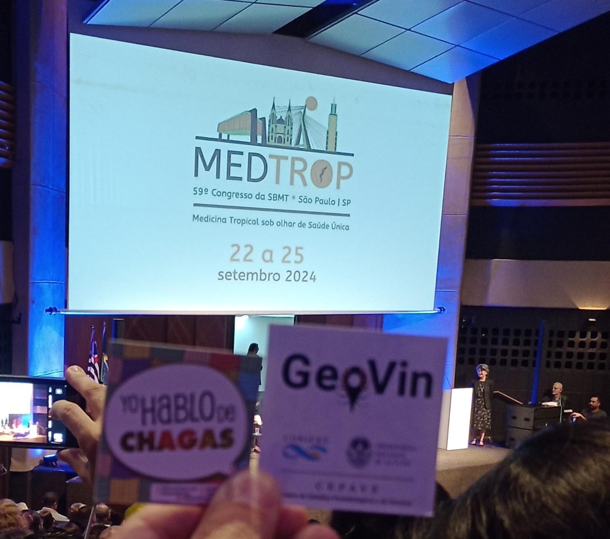 cepave_conicet's tweet image. Integrantes del Laboratorio de Triatominos participaron en el MEDTROP, en São Paulo, con el trabajo "Rede Global para o Controle Integral de Triatomíneos envolvidos na doença de Chagas: Comparabilidade metodológica de enfoques y datos". El encuentro fue sumamente enriquecedor.
