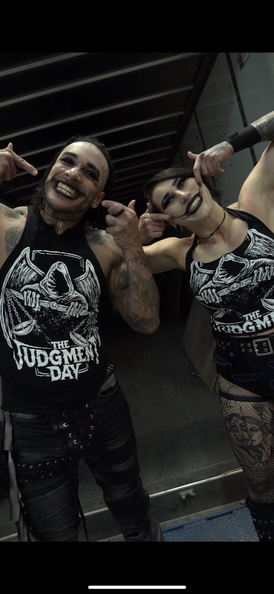 Happy birthday to my Terror Twin! Thank you for always being there 🖤 Te Amo, Pendejo 🖤