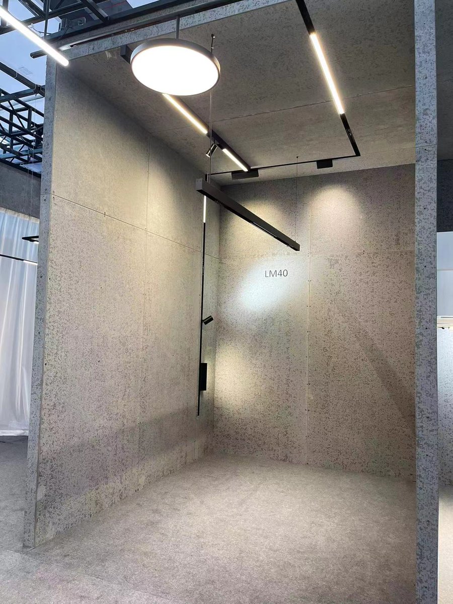 LipalLighting's tweet photo. The first magnetic lighting system in China, LM40, is 40mm wide and can be installed indoors. 
Lipal updated the product from the LM40, which decreases production cost and simplifies installation.
Try the new LM40 now! 
info@lipal.cn https://t.co/Gr5mUeb9XX