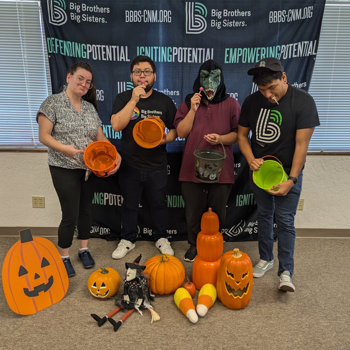 BBBSNM's tweet photo. Big Brothers Big Sisters is having a Candy Drive for Halloween Spooktacular! It's a family-friendly Halloween festival and we need lots of candy! New, unopened candy can be dropped off at the BBBS office or Donation Center. Thank you for helping us make it Spooktacular! https://t.co/E0aLseo0MQ