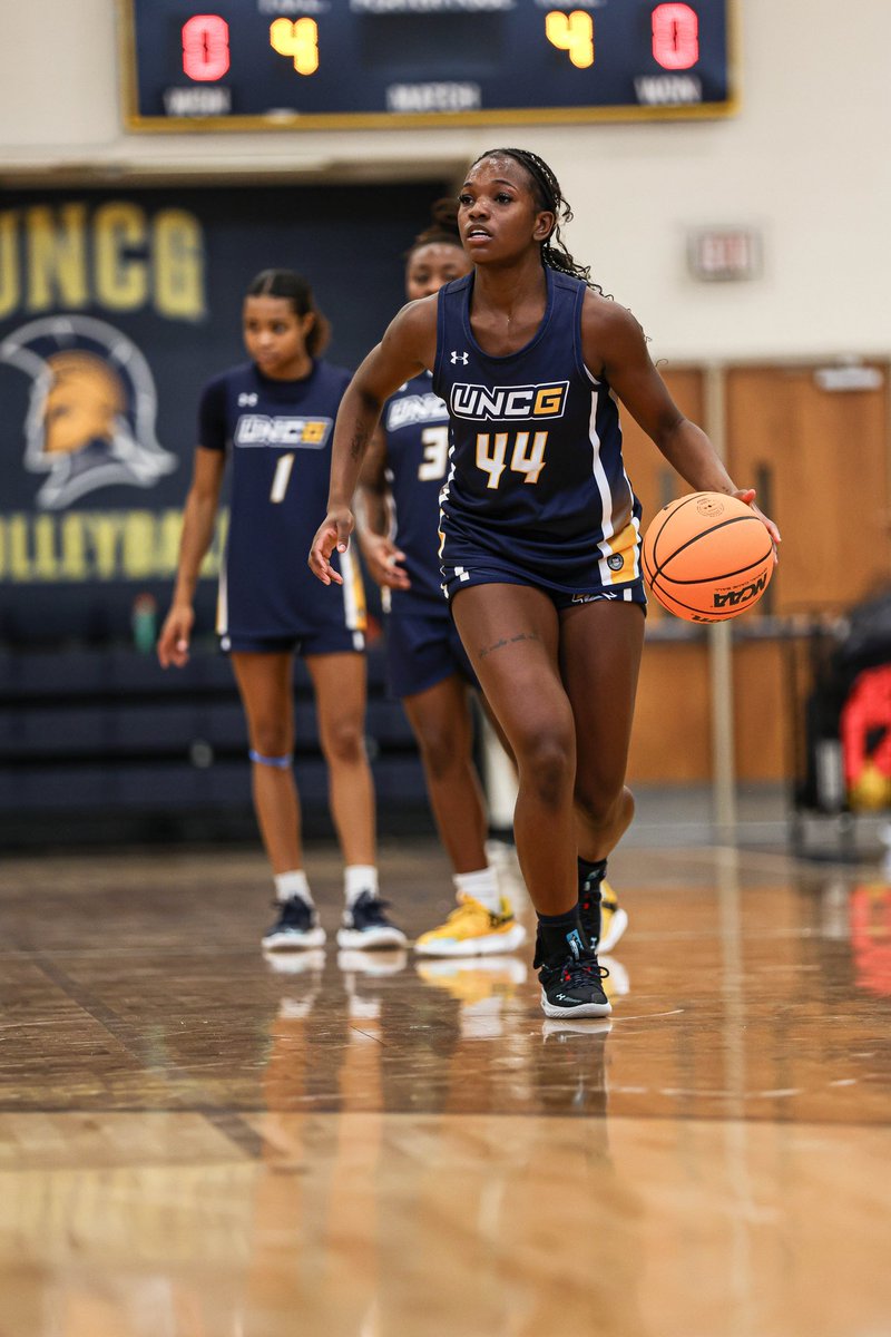 uncgwbb's tweet photo. Our favorite place to be ๐
#AWeekattheG #UNCGWay #letsgoG https://t.co/49yYo5gYEn