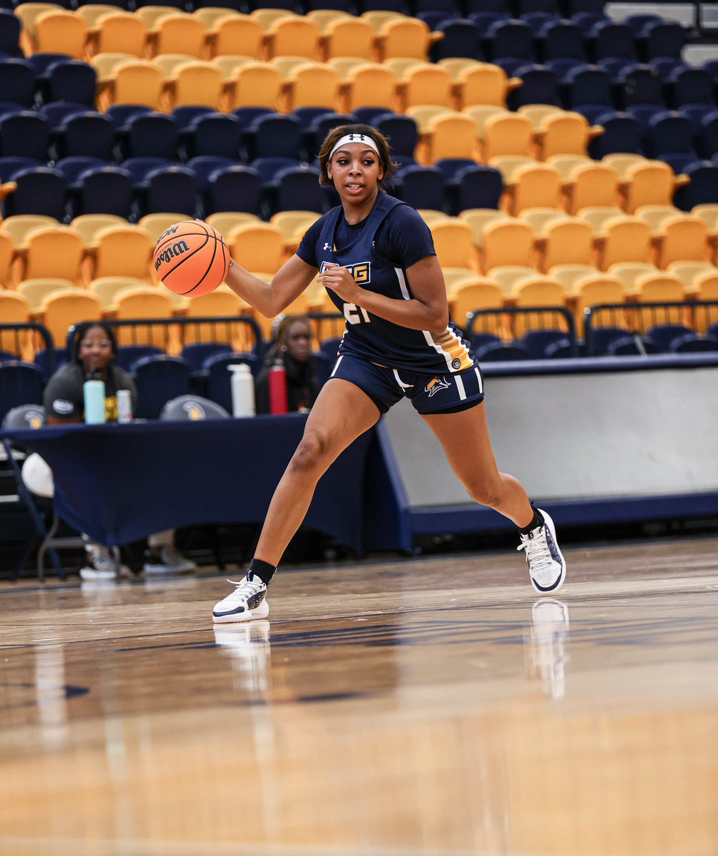 uncgwbb's tweet photo. Our favorite place to be ๐
#AWeekattheG #UNCGWay #letsgoG https://t.co/49yYo5gYEn