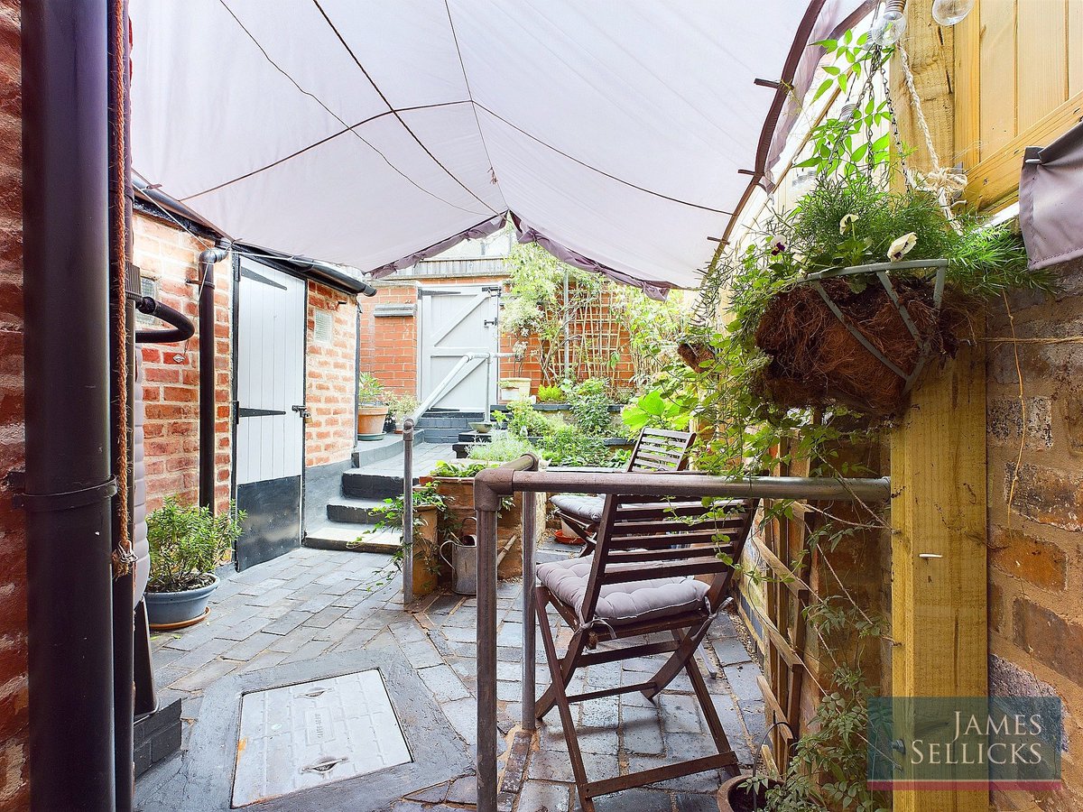 James Sellicks tweet media