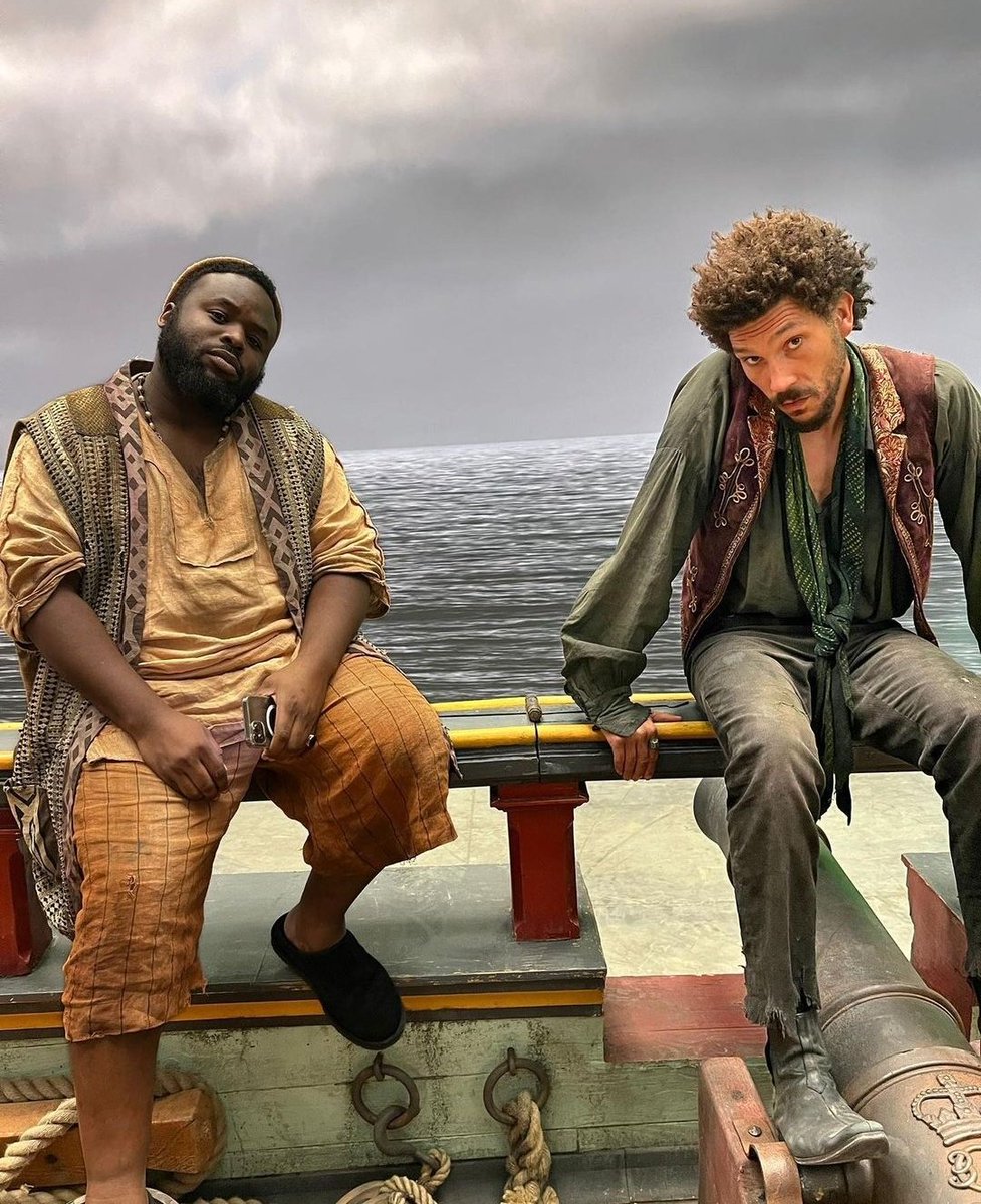 ellmercury's tweet photo. hey so to keep us trending can everyone qtrt this tweet and post your favorite bts pic pretty please don't forget to include the hashtags #OurFlagMeansDeath #supnetflix https://t.co/VWVADWIJNc