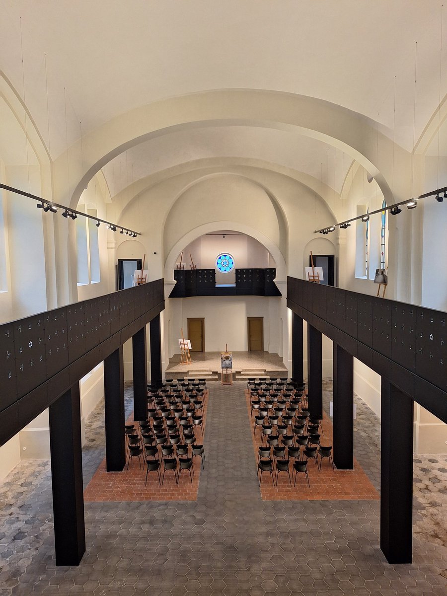 Kosta4's tweet photo. Nejmenší chmelnice na světě a 2. největší synagoga v ČR
#zatec https://t.co/1eA7VrVd7v