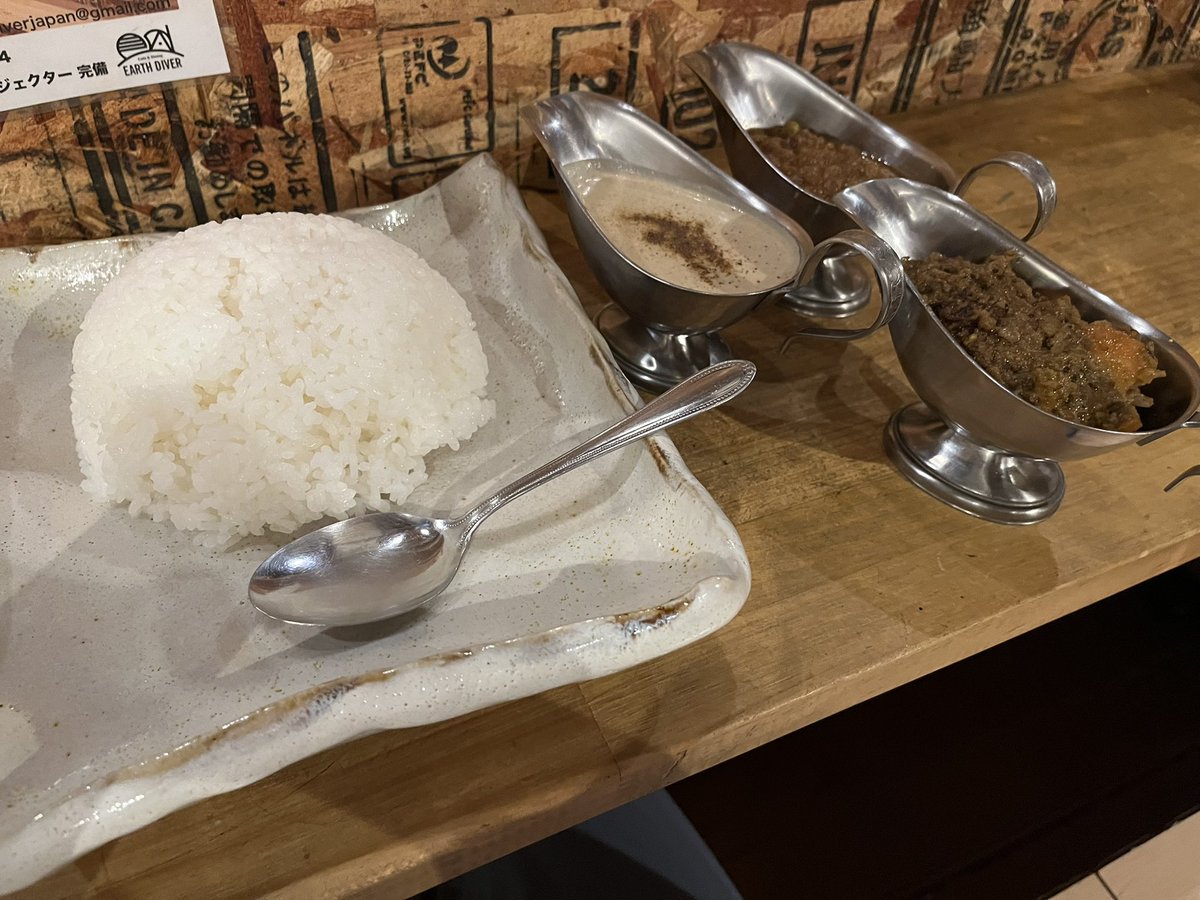 SHiKi_Cajon's tweet photo. MIA.ちゃんのサポートにて、ラストEARTH DIVERでした❗️
写真は本日のカレー3種あいがけ大盛り
#美味しっきー
#EARTHDIVER https://t.co/5HLX3XSiRF