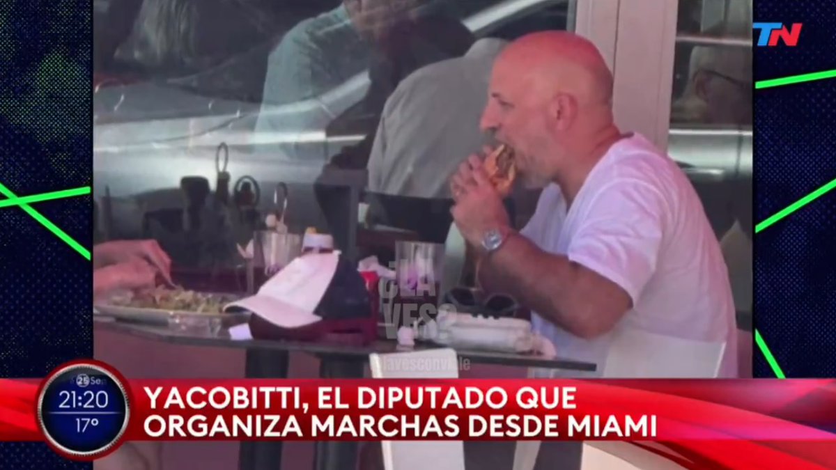 Mientras la UBA organizaba una marcha por el “desfinanciamiento”, el vicerrector Emiliano YACOBITTI viajaba en PRIMERA CLASE de American Airlines a MIAMI. Busquen y vean lo que contaron ayer <a href="/guadavazquez/">Guadalupe Vázquez Oficial🌱</a> <a href="/wwnicolas/">Nicolás Wiñazki</a> en el programa de <a href="/JonatanViale/">Jonatan Viale</a> Le preocupará SU