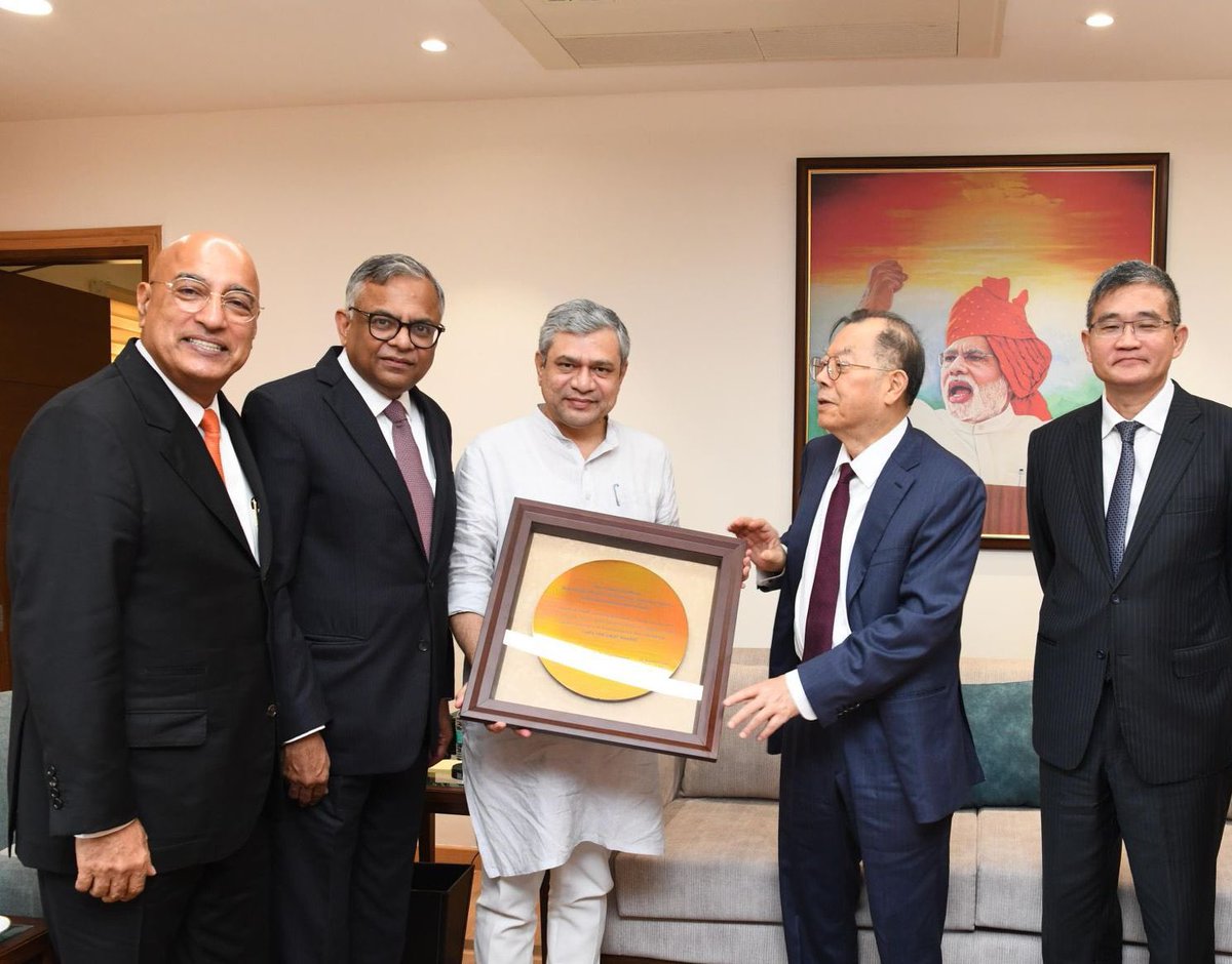 AshwiniVaishnaw's tweet photo. Detailed technology agreement inked between Tata - PSMC for Semiconductor Fab in Dholera.  

Holistic semiconductor ecosystem is taking shape. https://t.co/pyjsPFWQev