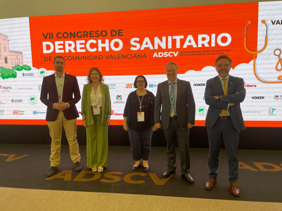 codinucova's tweet photo. Hoy hemos estado en el VII Congreso de Derecho Sanitario organizado por la #ADSCV en Universidad CEU Cardenal Herrera (@uchceu) sumando fuerzas con otros profesionales de la salud.
#ConstruimosSalud #ProfesionalesSanitarios #Nutrición https://t.co/wljxDAaRdP