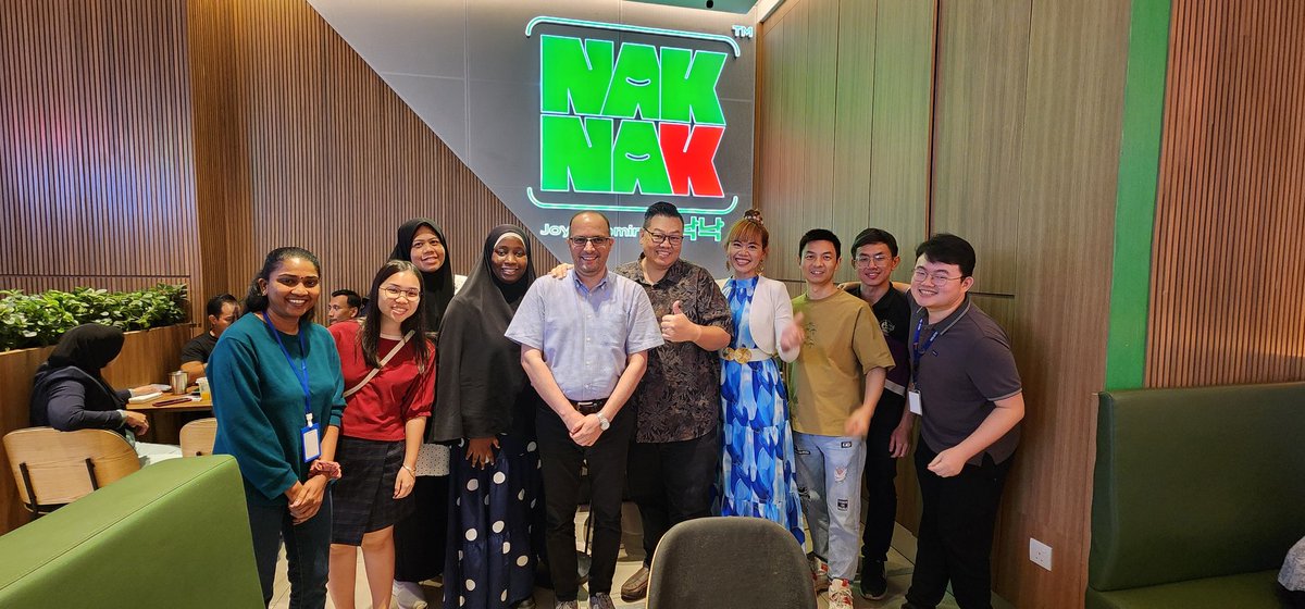 nbggupm's tweet image. A #farewell luncheon for a few students in @nbggupm, 1) Norhazlin Jusoh (finishing her PhD), 2) Lam Xin Jieh (finished her MSc), 3) Aisha Isa (finished her internship), 4) Dr Mansour Azimzadeh (got a new job at Toronto, #Canada) and 5) @cheahpikesee leaving to #Munich, #Germany…