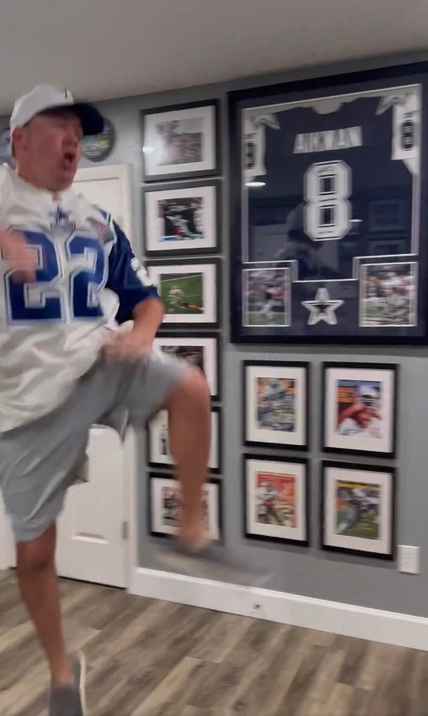 DRockRockin's tweet photo. @mtag1993 #TagMoves #TagMoves2024 Let's get going and stop all this ho'n... Like the Tagster says... This not a must win game, but it will be an unacceptable loss!!!
#FeelTheHype #DallasCowboys #CowboysNation https://t.co/Swu2cRSWPb