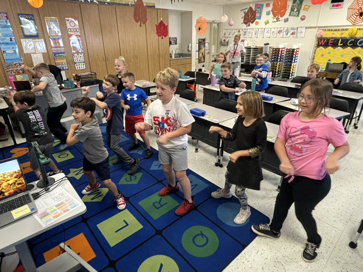 Mrs. Edwards tweet media