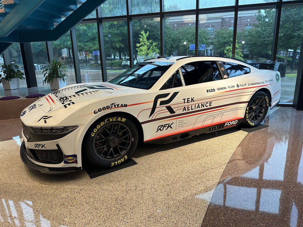 VictorySimLLC's tweet image. Rainy day so thankful to be working indoors today at the @RFKracing tek alliance conference.