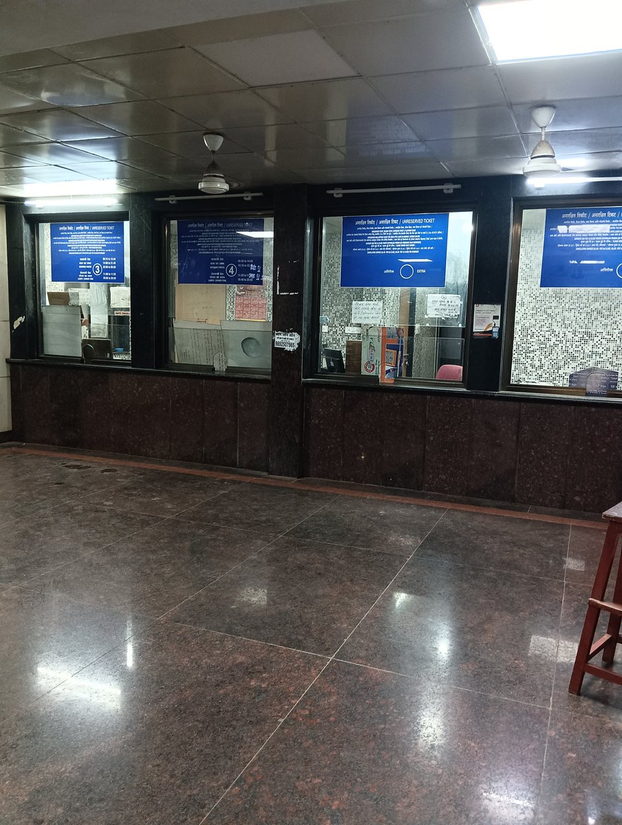 rohit_m5795's tweet photo. Worst ever experience at vithalwadi station. Not a single ticket counter is available to get my pass Renewed and other people are waiting to get their tickets as well. Railway employees are taking a 15 min break on their  own.
Strict action needs to be taken.@Central_Railway https://t.co/V22a5iaml2