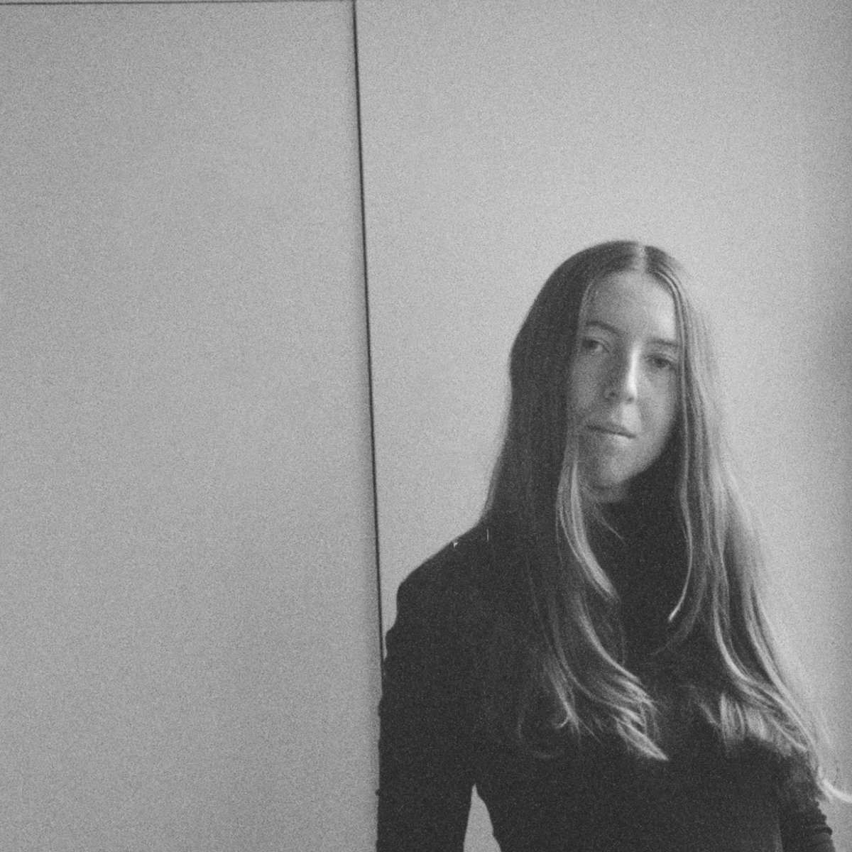 Today I release ‘Closer’ 💫💫💫 I am so delighted to be able to share this track with you. For so many reasons it is so close to my heart. I hope you love it as much as I do xxx