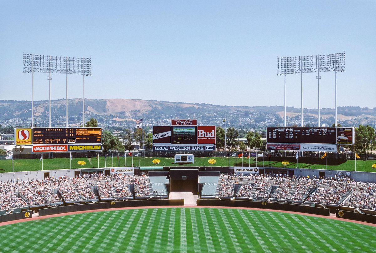 Ryan_TheMayor23's tweet photo. This is what the Oakland Coliseum looked like for me growing up before the Raiders destroyed it with that ugly Mount Davis. Today is a sad day for A's fans, and I sympathize with you all. I'm a Giants fan, but I went to so many A's games and created so many memories there. #As https://t.co/jH0wALAEam