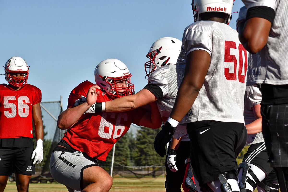 MSUM Dragon Football tweet media