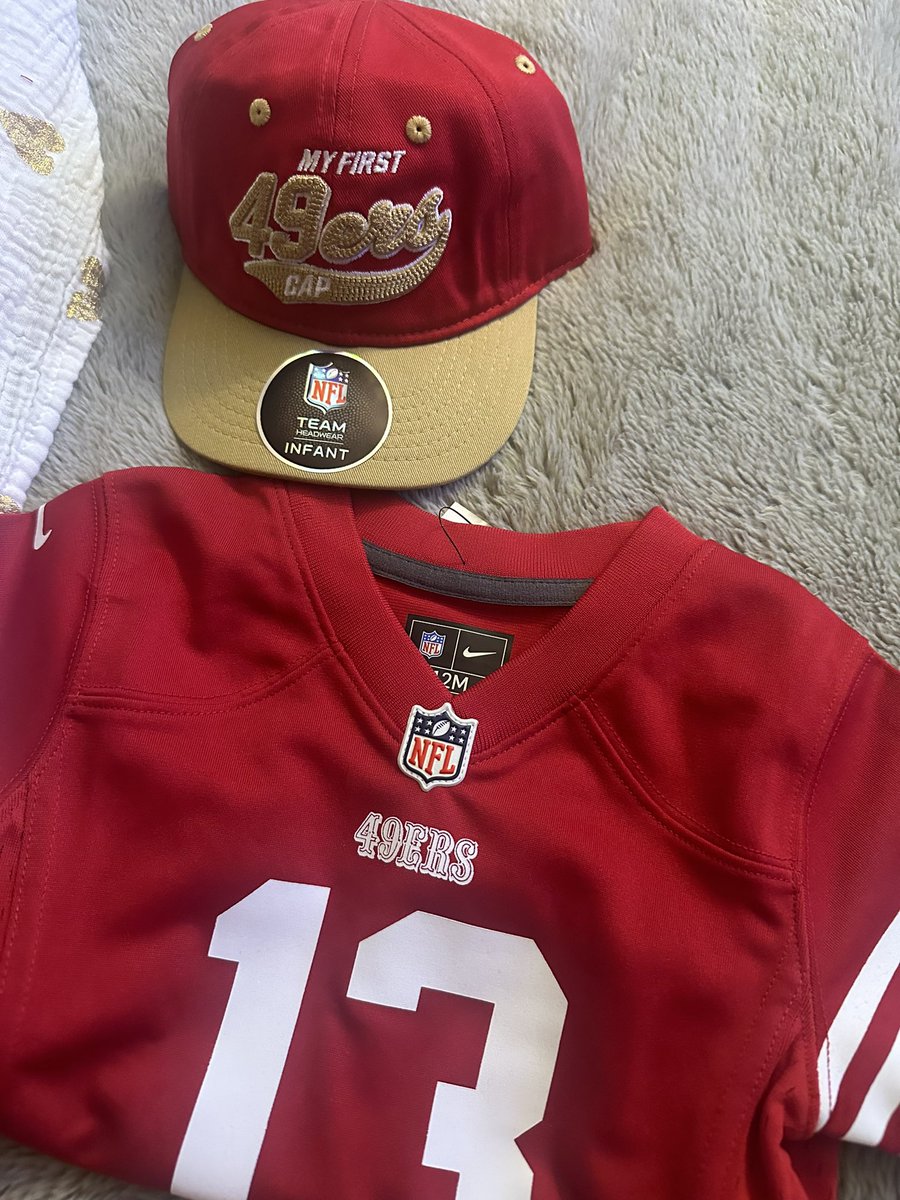 vna233's tweet photo. Giants game ✅
Niner game…loading…all ready for sunday 😭

all before 5 monthd old🩷🥹 frkn love my girl so much https://t.co/ZFVjo6PIbf