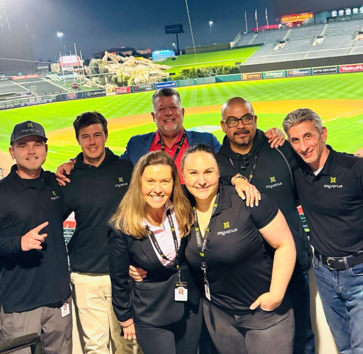 MyVenuePOS's tweet image. The MyVenue team thrives at the coalface 🏟️

From designing to installing and always evolving our technology, we're helping make the at-POS experience fast and seamless. #StadiumPOS #arenaPOS #POSInnovation #sporttech #hospotech #pointofsale