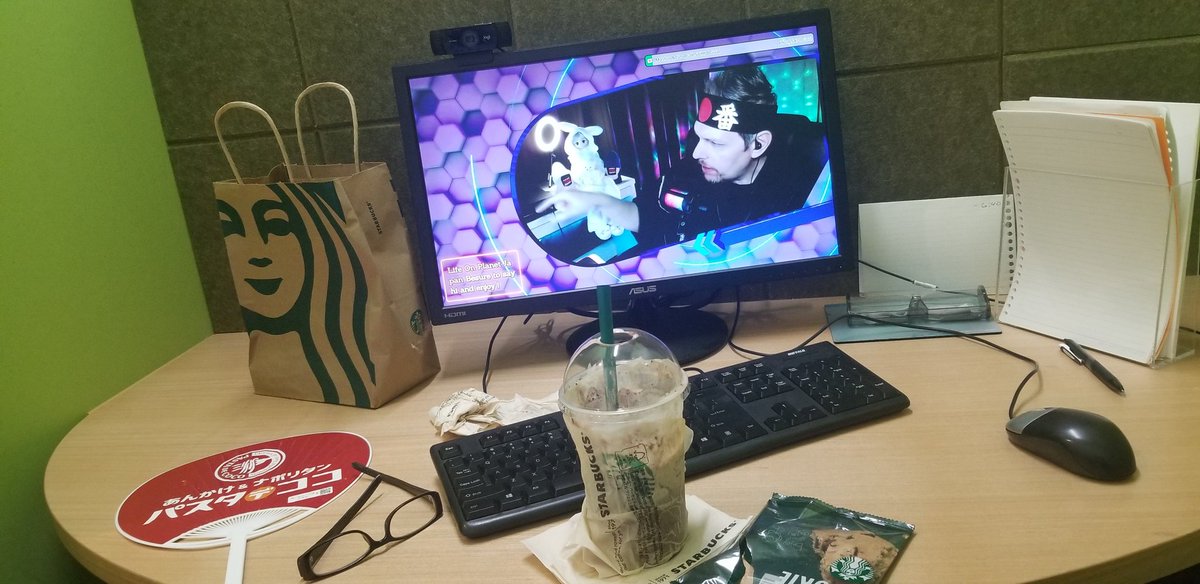GenXGamingJapan's tweet photo. Waiting for my next student..  Having some Starbucks (gift) and watching myself be called stupid by SnoBall..  ^__^ Pretty good day :) 
#EnglishTeacher #EnglishLanguage #English #Japan #japanesefood #lazy #break #Relaxation #lifeonplanetJapan #masterusagi #snoball https://t.co/6olKk0q2eJ