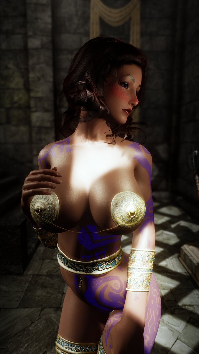 SmileSkyrim's tweet photo. I love the new Dragon song 3BA outfit 🤩💕#SkyrimMods  #SkyrimSE #SkyrimNSFW #nsfw #VirtualPhotography 
https://t.co/j5ZesUCLcK https://t.co/9afBPE9UiB